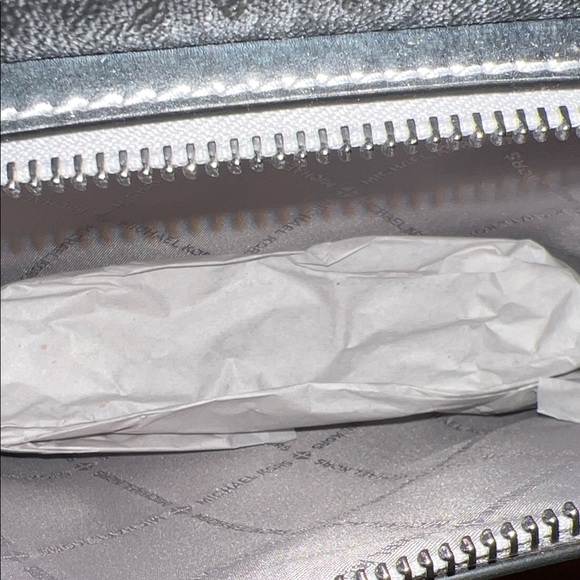 Michael Kors Black and Silver Backpack Med zip leather special NYC edition NWT - Picture 14 of 16